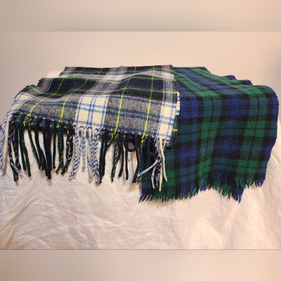 Two plaid tartan Scottish scarf scarves - Picture 2 of 4